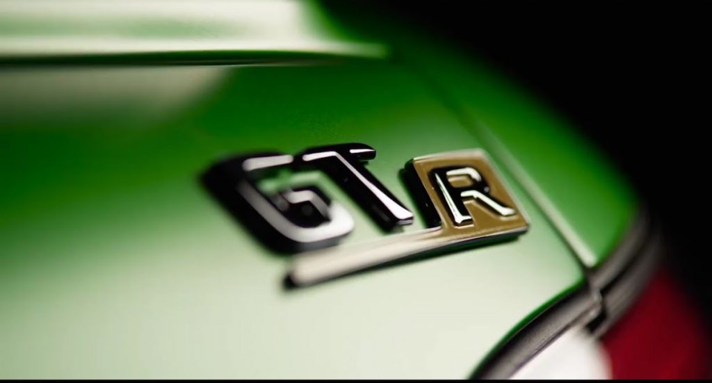 Mercedes-AMG-GT-R-6