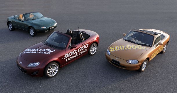 Mazda MX-5 produceret i 900.000 eksemplarer! – Verdens mest solgte 2-personers sportsvogn