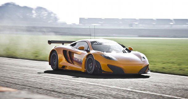 McLaren MP4-12C GT3 testes – Video