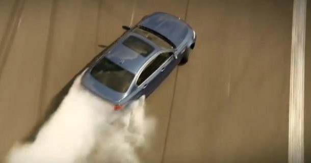 Se den nye BMW M5 give den gas i reklame – Video