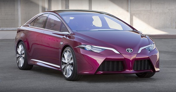 Toyota afslører en ny plug-in hybridbil