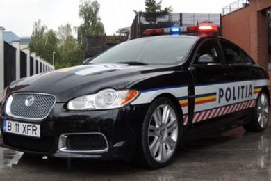 Det rumænske politi får en Jaguar XFR