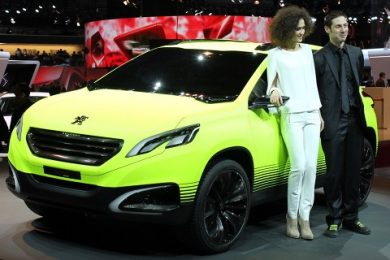 Peugeot 2008 koncept fremvist ved Paris Motor Show