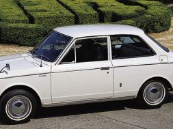 Toyota Corolla fra 1966