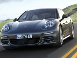 Facelifted Panamera 4S