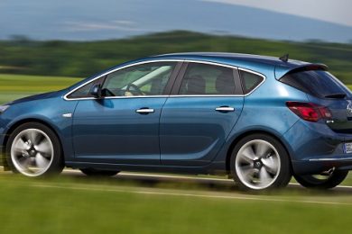 Opel Astra bliver billigere med ny motor