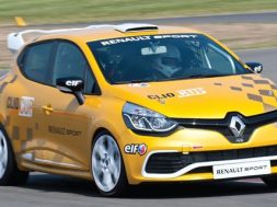 Renault Clio Cup racer