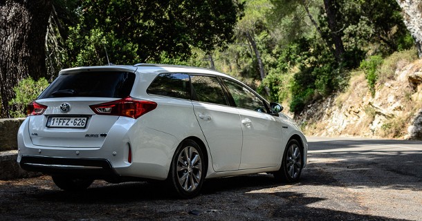 First drive: Toyota Auris Touring Sports