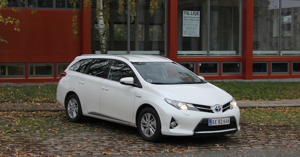 Test: Toyota Auris Touring Sports Hybrid