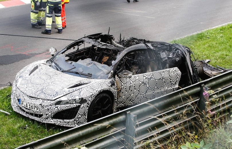 Ny NSX brød i brand på Nürburgring