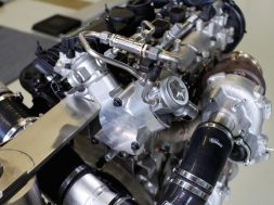 Volvo Drive-E 450 hp High Performance Engine Concept – Dual Fuel Pump