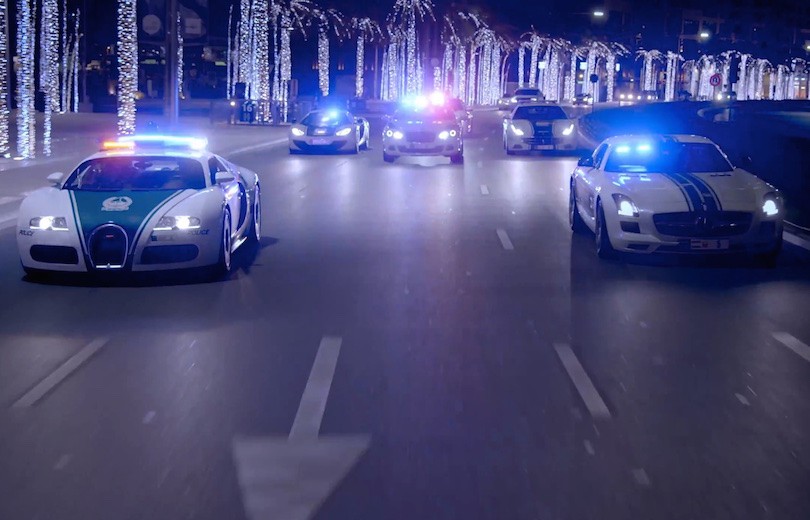 Politiet i Dubai har det lidt sjovere