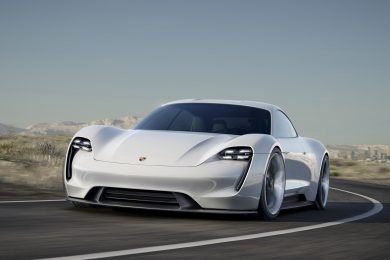 Porsche Mission E sigter mod Tesla Model S