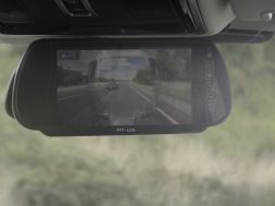 Land Rover gør anhænger gennemsigtig