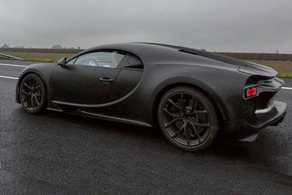 Bugatti Chiron er blevet spottet i sin prototype-form