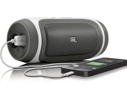 4-jbl-charge-best-bluetooth-speakers-under-200