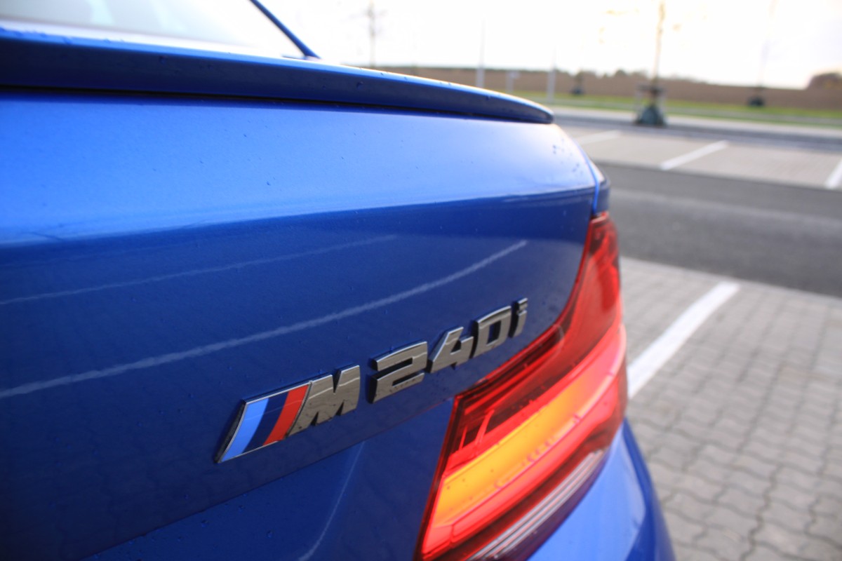 TEST: BMW M240i – Rendyrket og røvsjov