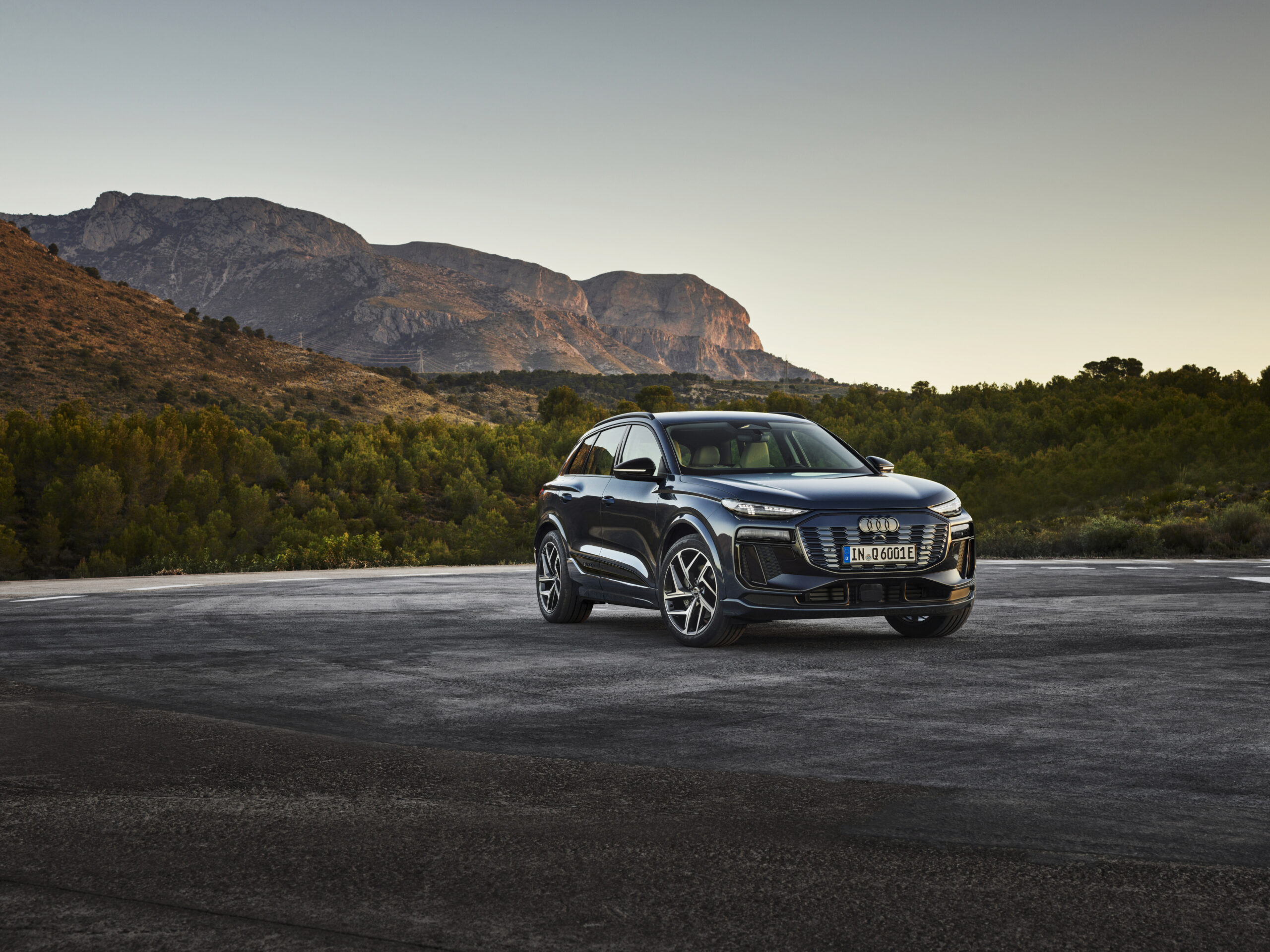Audi Q6 e-tron: Fremtidens elektriske SUV definerer ny æra af “Vorsprung durch Technik”