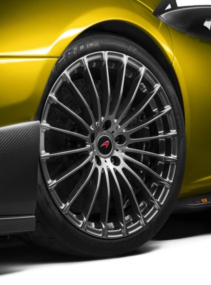 McLaren-675lt-spider-08
