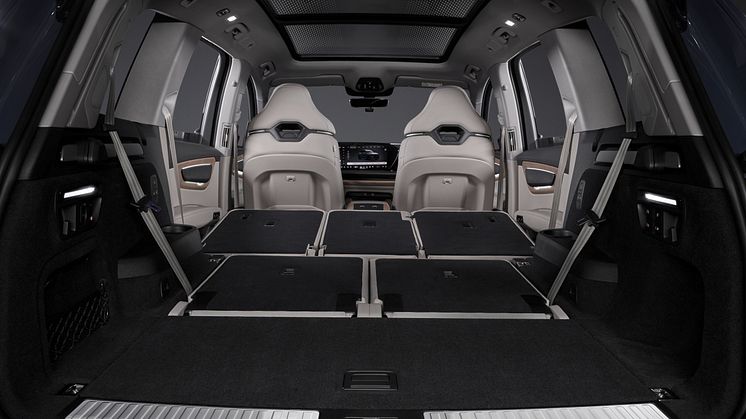 Tredje generation af Audi Q7: Diesel med mild-hybrid, automatiske døre og blinklys projiceret på vejen
