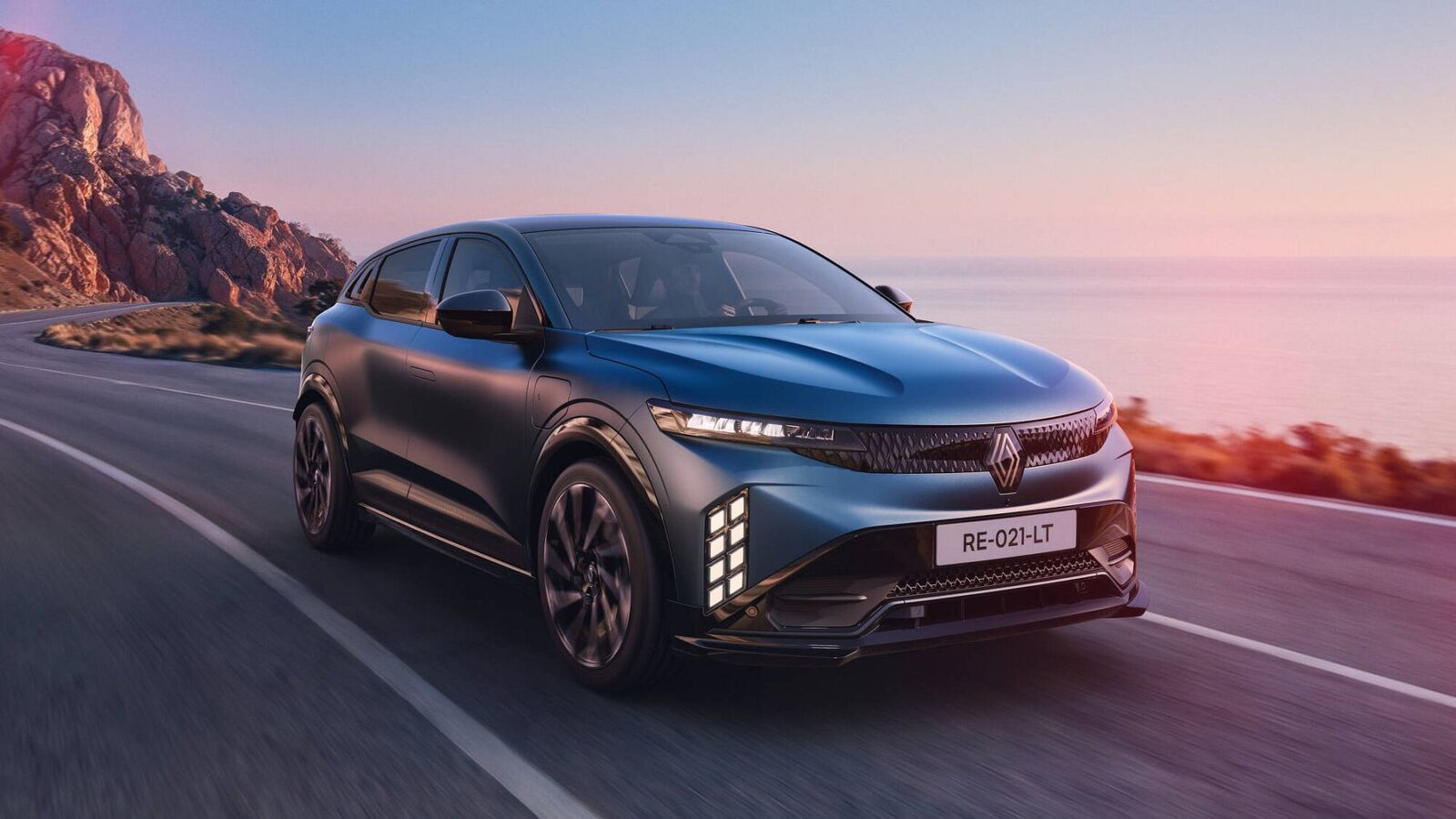 Renault Megane E-Tech Electric får facelift: Større batteri, 500 km rækkevidde og hurtigere ladning