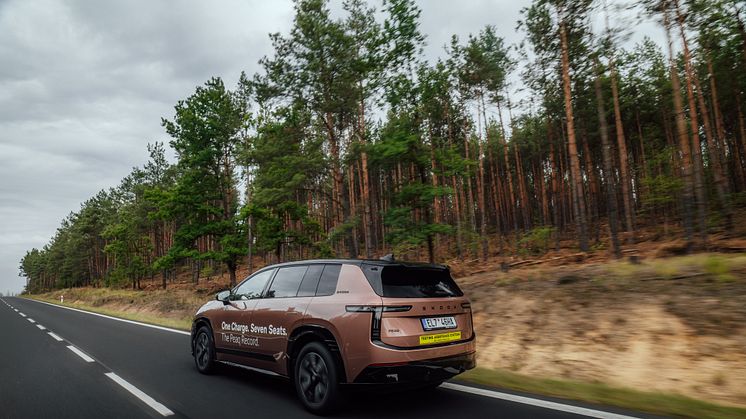 Škoda Peaq kørte 936 kilometer uden at lade: Ny rækkevidderekord for syvsædede elbiler