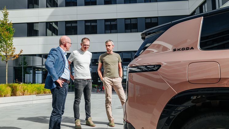 Škoda Peaq kørte 936 kilometer uden at lade: Ny rækkevidderekord for syvsædede elbiler